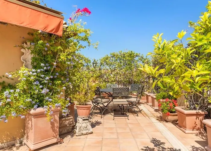 Appartement Casa Colonna, A Burghesius Rome