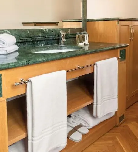 Appartement Casa Colonna, A Burghesius