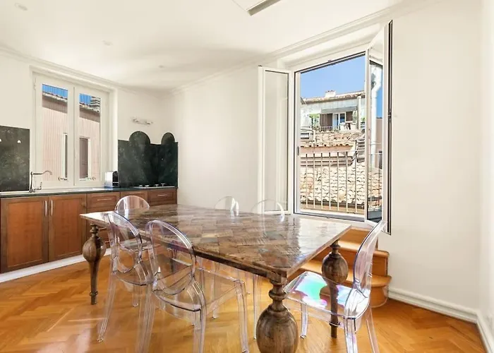 Appartement Casa Colonna, A Burghesius Rome